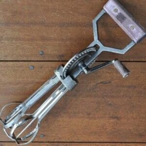 The internet came together to uncover the purpose of this strange item