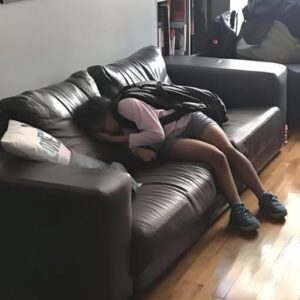 My daughter stopped talking to my wife and began crying when she came home: The revelation that completely upended our lives My daughter stopped talking to my wife and began crying when she came home: The revelation that completely upended our lives