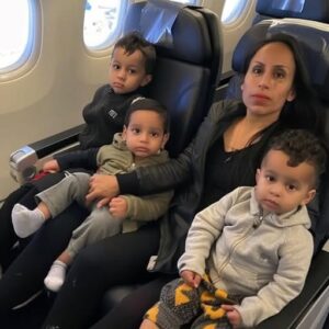 A millionaire m.o.c.ks poor woman with 3 kids on business class flight until pilot interrupts him A millionaire m.o.c.ks poor woman with 3 kids on business class flight until pilot interrupts him