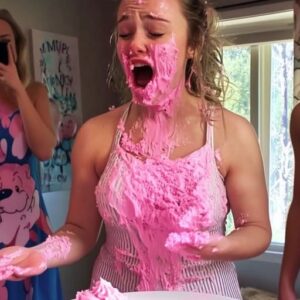 My Husband Walked Out After Our Gender Reveal—Then Life Gave Him a Lesson He Didn’t Expect My Husband Walked Out After Our Gender Reveal—Then Life Gave Him a Lesson He Didn’t Expect