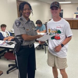 Although I Didn’t Pass My Driving Test, the Officer Gave Me Something Unexpected… Although I Didn’t Pass My Driving Test, the Officer Gave Me Something Unexpected…