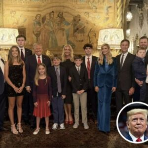 Photo Of Trump Family On Election Night Turns Heads After People Spot Small Detail Photo Of Trump Family On Election Night Turns Heads After People Spot Small Detail