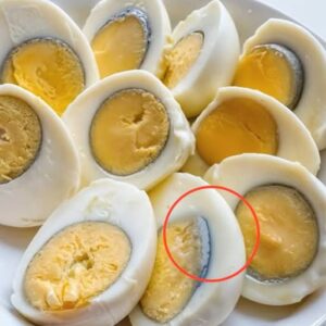 What’s the reason behind the green ring seen on hard-boiled egg yolks?