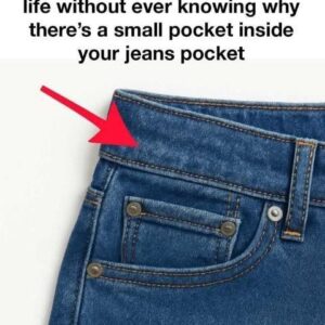 The history of the small pocket on your jeans: from pocket watches to today’s fashion The history of the small pocket on your jeans: from pocket watches to today’s fashion