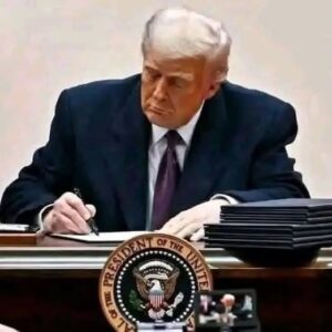 Breaking News. Donald Trump signs a decree to buy everything… See more Breaking News. Donald Trump signs a decree to buy everything… See more