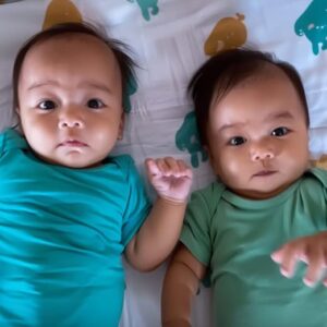 Father discovers that his twin children are actually his brothers – Story of the day Father discovers that his twin children are actually his brothers – Story of the day