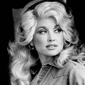 Stunning Photos of Dolly Parton, the Queen of Country Music Stunning Photos of Dolly Parton, the Queen of Country Music