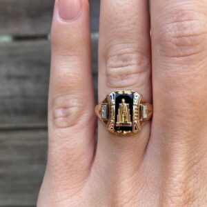 The Proposal Was Perfect… But the Ring Left Me Speechless The Proposal Was Perfect… But the Ring Left Me Speechless