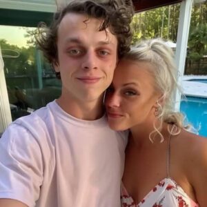 I HAD NO DOUBT MY SON BROUGHT HIS NEW GIRLFRIEND ON OUR FAMILY TRIP – UNTIL I ACCIDENTALLY SAW A TEXT ON HIS PHONE I HAD NO DOUBT MY SON BROUGHT HIS NEW GIRLFRIEND ON OUR FAMILY TRIP – UNTIL I ACCIDENTALLY SAW A TEXT ON HIS PHONE