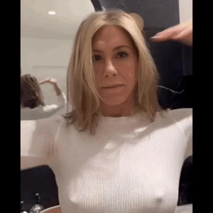 Jennifer Aniston Shows 0ff More Than She W