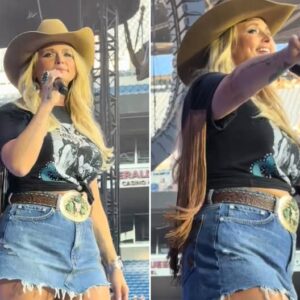Miranda Lambert’s denim mini gave her an unexpected wardrobe mishap on stage, and the internet hasn’t stopped buzzing