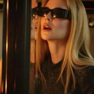 Nicole Kidman posing half-naked with her legs spread wide is something married men are forbidden to look at! See photos in comments Nicole Kidman posing half-naked with her legs spread wide is something married men are forbidden to look at! See photos in comments