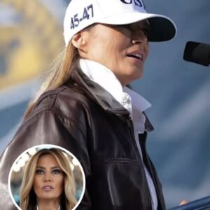 Melania Mocked Online Over This 2-Word Greeting She Made To US Navy Sailors Melania Mocked Online Over This 2-Word Greeting She Made To US Navy Sailors