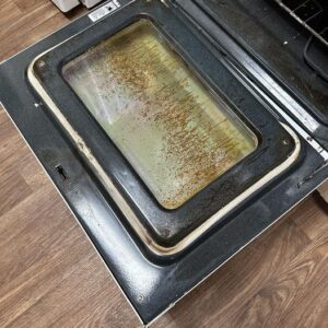 How to Clean Stubborn Grease and Grime from Your Oven How to Clean Stubborn Grease and Grime from Your Oven
