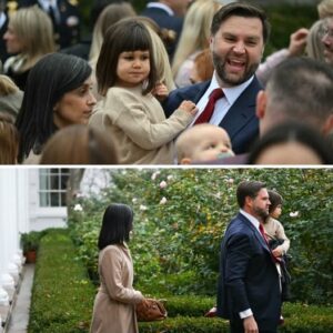 Usha and JD Vance appeared together at the turkey pardoning ceremony