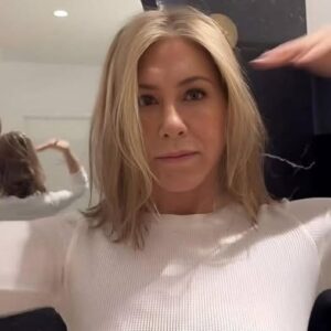 Jennifer Aniston Shows 0ff More Than She Wanted, Hold Your Breath…