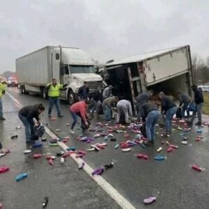 Serious Accident Creates Great Confusion! See More