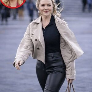 White House Press Secretary Faces Online Criticism Over Photo Detail