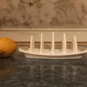 Exploring the Timeless Appeal of Victorian-Era Accessories