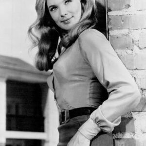 • How Linda Evans Rose From Western Movies to TV Icon