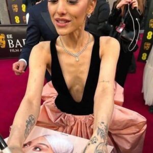 Ariana Grande Tests Positive for COVID-19: What Happened and How She Managed It