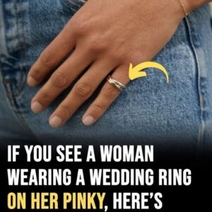 What It Truly Means When Women Choose Pinky Rings Today, How a Small Finger Became a Big Symbol of Independence, Self-Commitment, Healing, Style, Power, and Quiet Resistance Against Traditional Expectations About Love, Identity, and Personal Worth