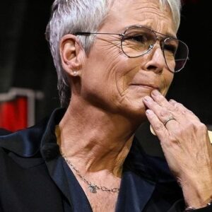 Jamie Lee Curtis overwhelmed with grief makes the heart-wrenching announcement: “He passed away today… he was a beautiful soul…