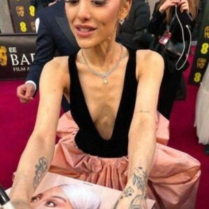 Breaking – Ariana Grande Confirms?!