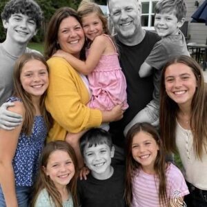 My Eleven Year Old Daughter Slipped A Hidden Note Out Of Her Favorite Stuffed Animal And The Horrifying Truth About My Dead Husband Left Me Completely Terrified