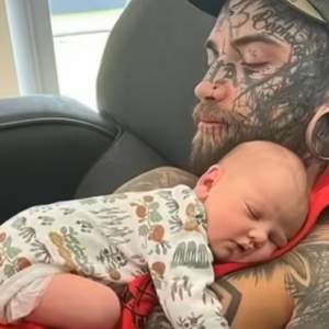 Dad With 240 Tattoos Faces Backlash As People Think He Is A Horrible Father – Then His Wife Reveals The Truth