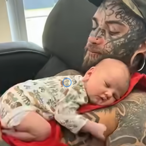 Dad With 240 Tattoos Faces Backlash As People Think He Is A Horrible Father – Then His Wife Reveals The Truth