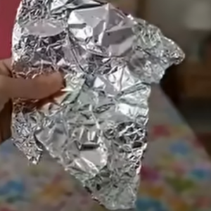 Put aluminum foil under the pillow before going to bed: what happens… See more