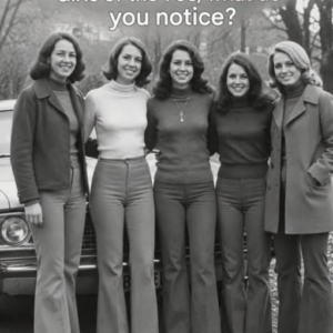 Girls in the 1970s — The Small Detail in This Vintage Photo That Says So Much